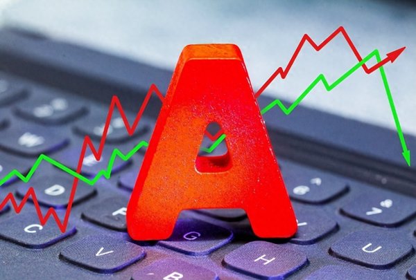 尊龙凯时2026世界杯中国官方网站 A股警报又拉响! 45%成交集会度预警线再现, 此次该跑照旧该留?